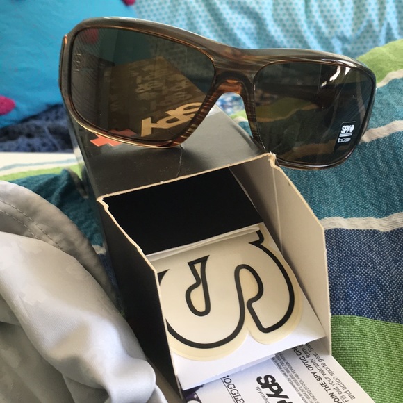SPY Other - NIB Spy Sunglasses LaCrosse tort bronze